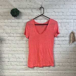 Aero Seriously Soft Slim Tee size Small